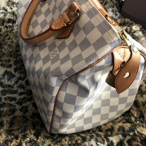 Louis Vuitton speedy 30